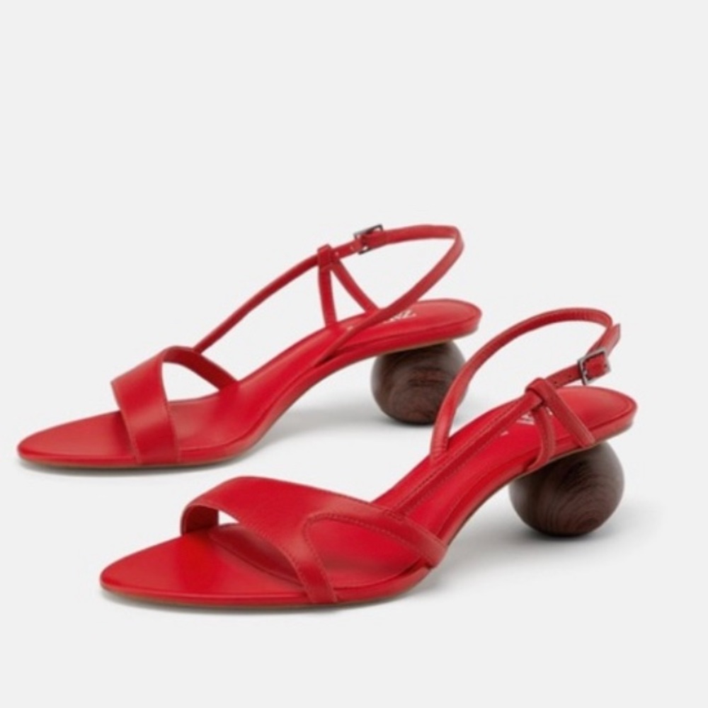 Rare Zara Wooden Heel Sandals Gem